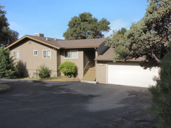 42496 Shady Ln, Oakhurst, CA 93644