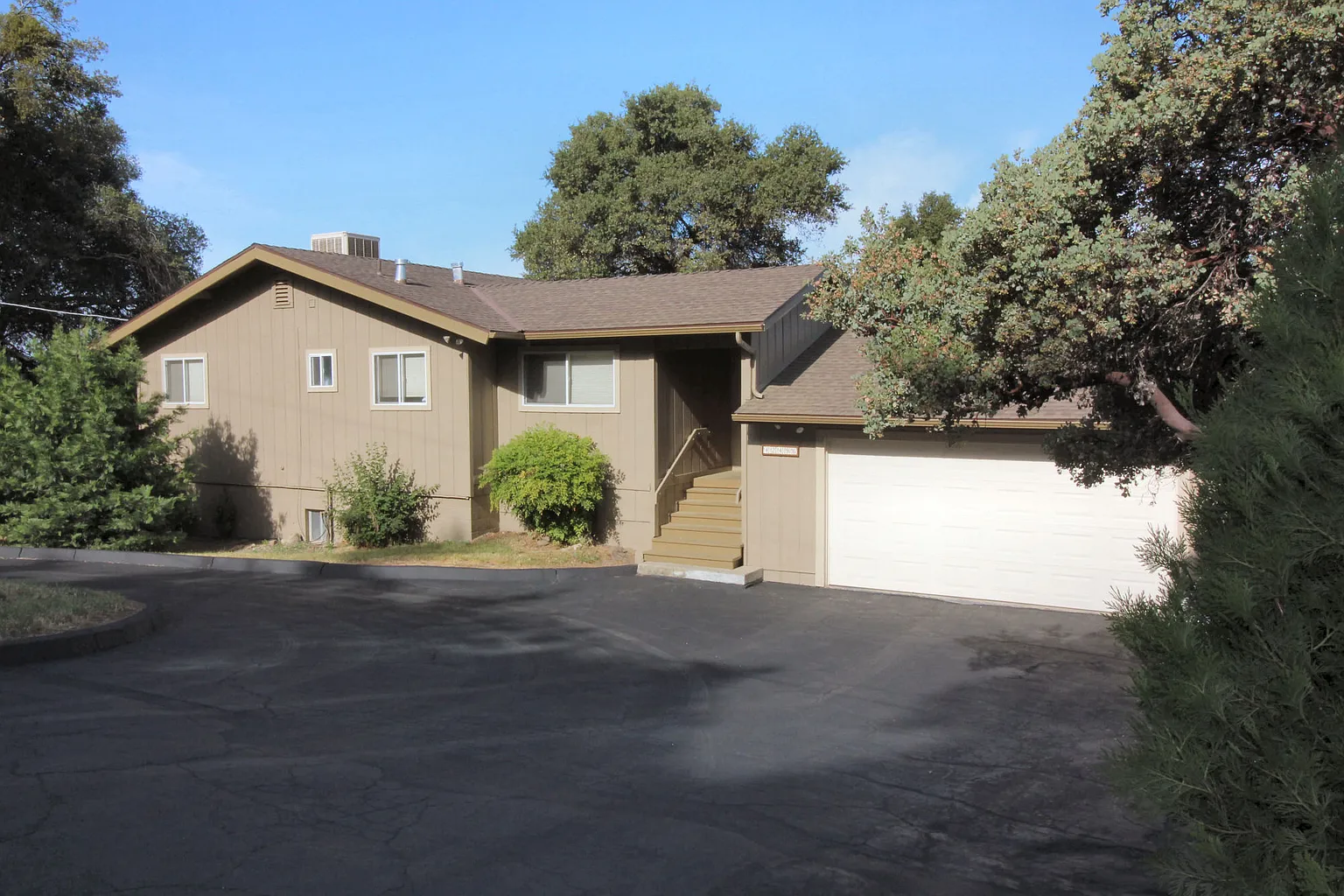 42496 Shady Ln photo 1