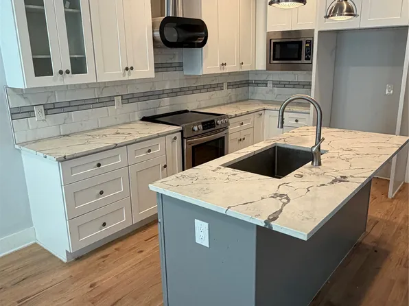 2318 Stutz Dr #C5, Dallas, TX 75235