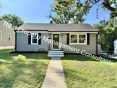 2334 S Hall Rd, Independence, MO, 64052