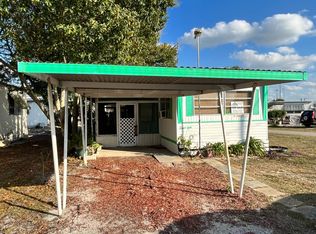 94 Gardenia Ave, Mount Dora, FL 32757
