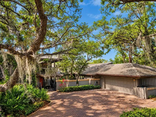 1296 WEYBRIDGE LANE, DUNEDIN, FL 34698