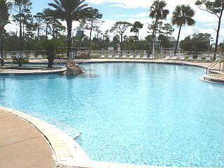 Purple Parrot has a great outdoor pool with hot tub