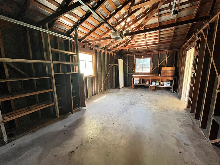 231 Jean Dr — Photo 12
