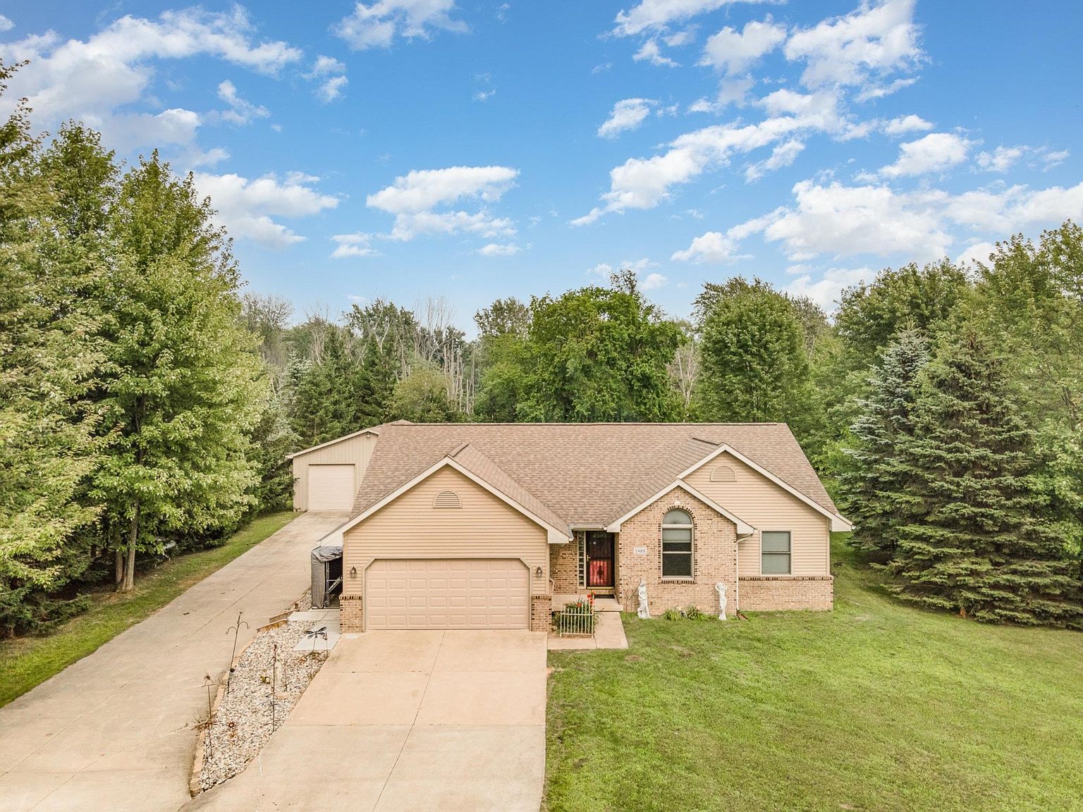 1525 Seven Mile Rd, Kawkawlin, MI 48631 Zillow