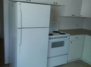 1417 43rd St SW, Calgary, AB T3C2A3
