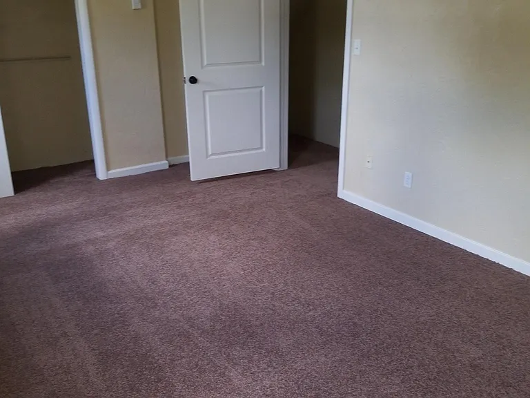 4233 Alhambra Dr — Photo 15
