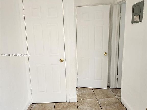 4th image of 640 NW 10th Ter APT 3