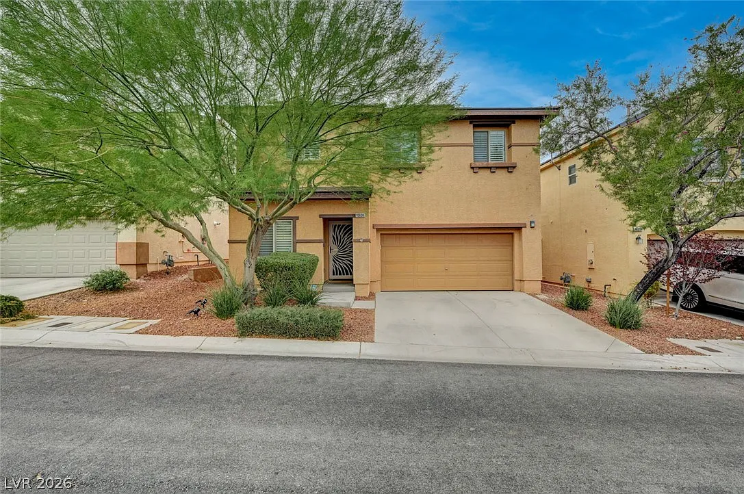 5 bed, 2.5 bath, 1985 sqft, $2,330 — Photo 1