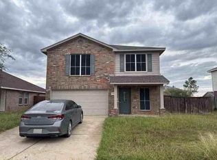 1404 Mandarin Dr, Sanger, TX 76266