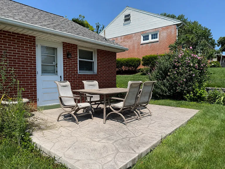 45 Highland Dr — Photo 15