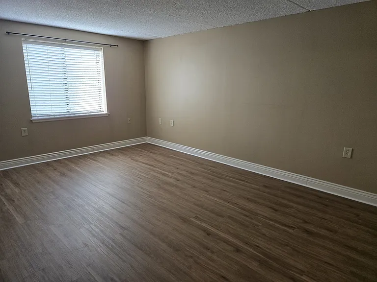 20-30 Daniels St #607 — Photo 2