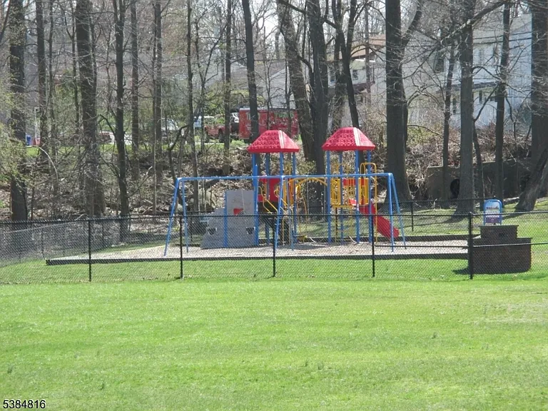 181 Long Hill Rd #N5 — Photo 28