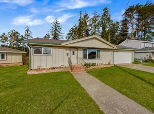 2016 Cypress Loop, Fortuna, CA 95540