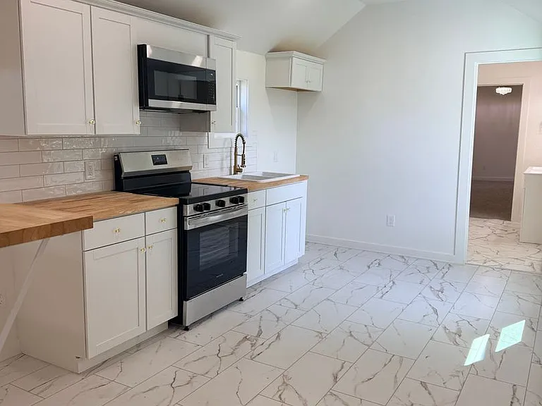 720 Klabzuba Ave — Photo 15