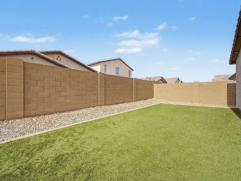 8530 W Flynn Ln — Photo 26
