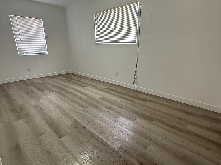 1861 Orange Ave — Photo 6