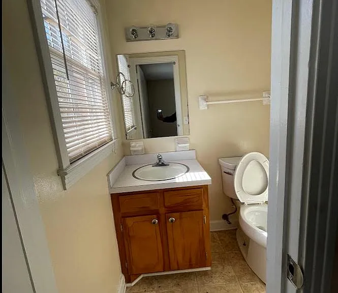 2124 Eveton Ln — Photo 12