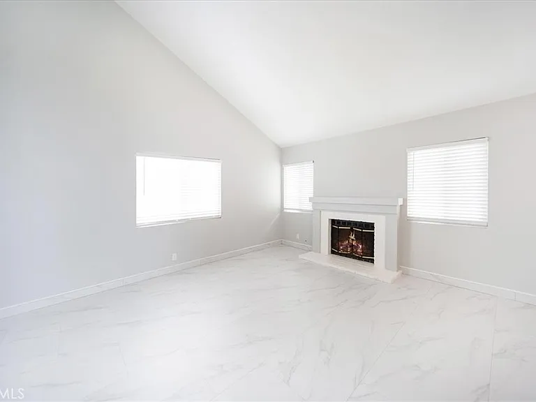 24687 New Haven Dr — Photo 11