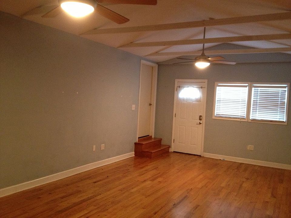 1st image of 1526 NW 7th Ave