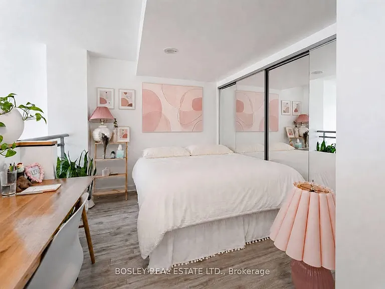 255 Richmond St E #821 — Photo 28