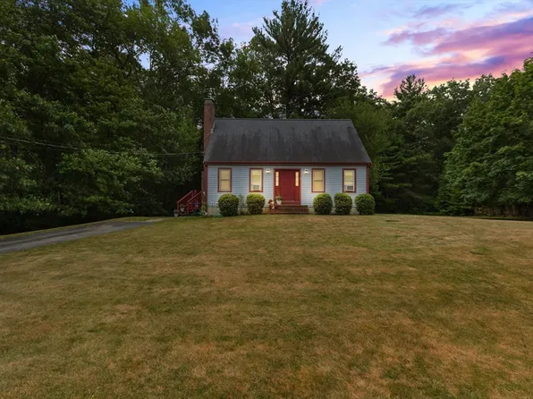 71 Pondview Cir, Taunton, MA 02780