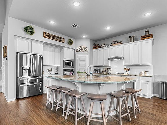2nd image of 3705 Magnolia Ct