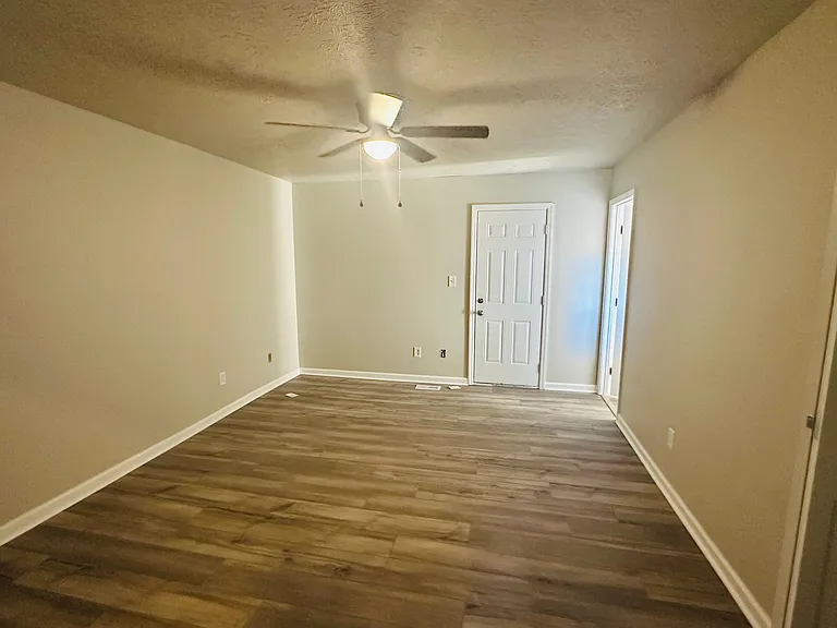 14 Robyn Dr — Photo 14