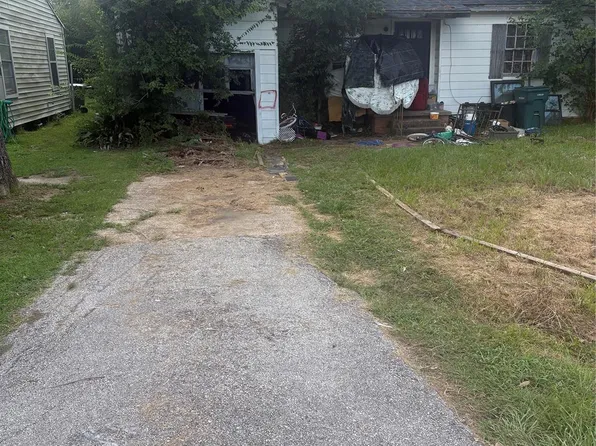 4810 Galveston St, Beaumont, TX 77703