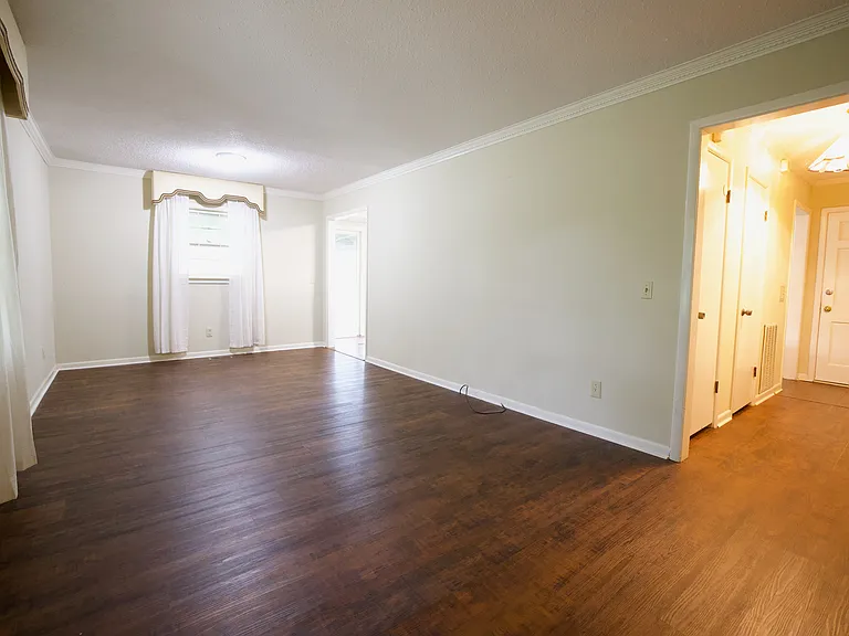 1030 Cumberland Dr — Photo 7