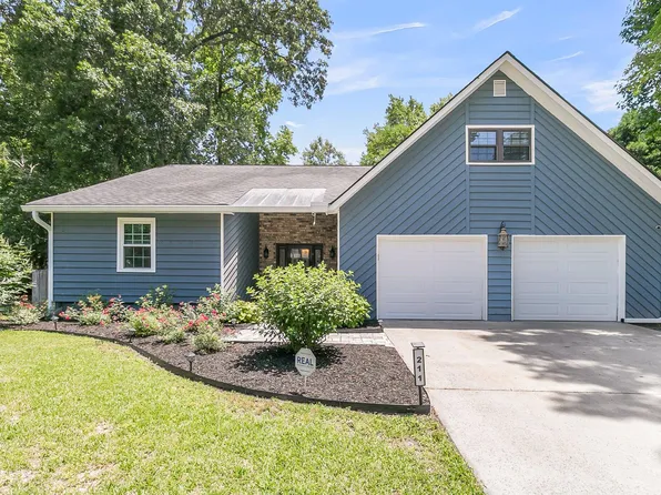 211 White Church Ln, Summerville, SC 29485