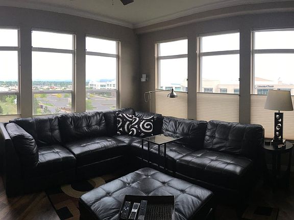 Corner windows in Living Room