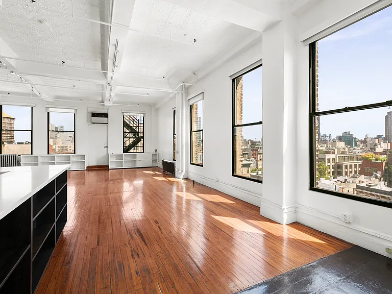 237 Lafayette St #8E — Photo 1