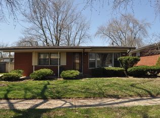 412 W Arquilla Dr, Glenwood, IL 60425