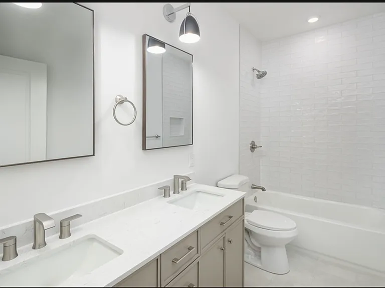 5 Oakhurst St #2 — Photo 2