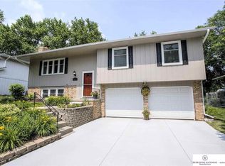 11342 Raleigh Dr, Omaha, NE 68164