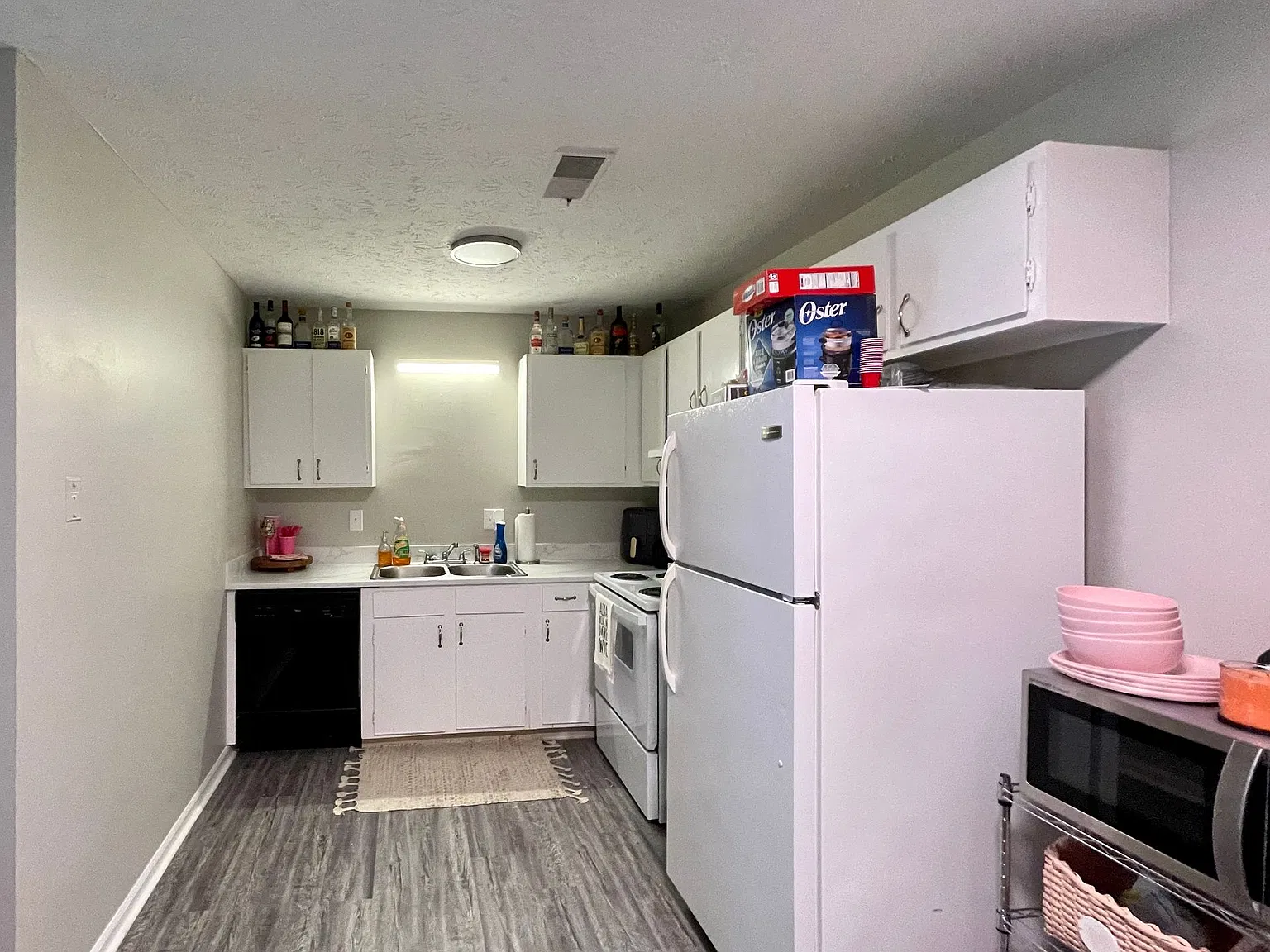 Lovely Condo off Alumni Drive Coming Soon!! — Photo 3