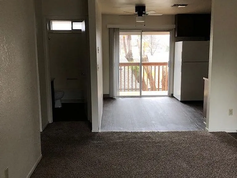 1118 & 1120 Layton Rd — Photo 4
