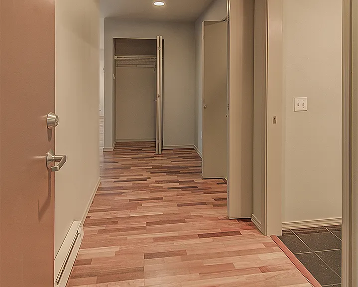 323 Queen Anne Ave N #712 — Photo 18