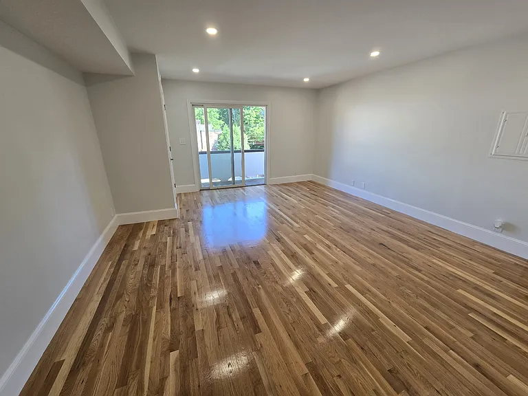 94 Beaconsfield Rd #2 — Photo 12