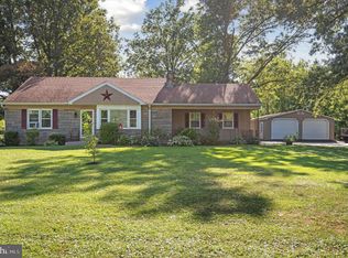 1038 Landis Ln, Hatfield, PA 19440