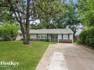 4695 Quince Rd, Memphis, TN 38117