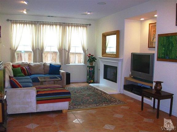 4th image of 309 E Clara St