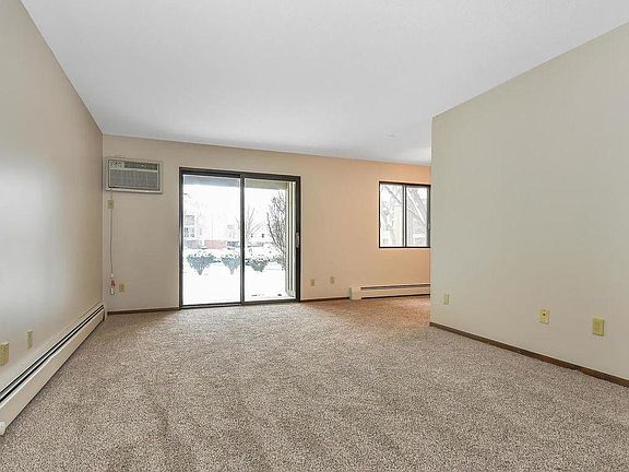 5th image of 4101 Parklawn Ave APT 303