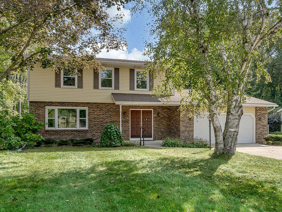 1st image of 3006 Bramble Dr