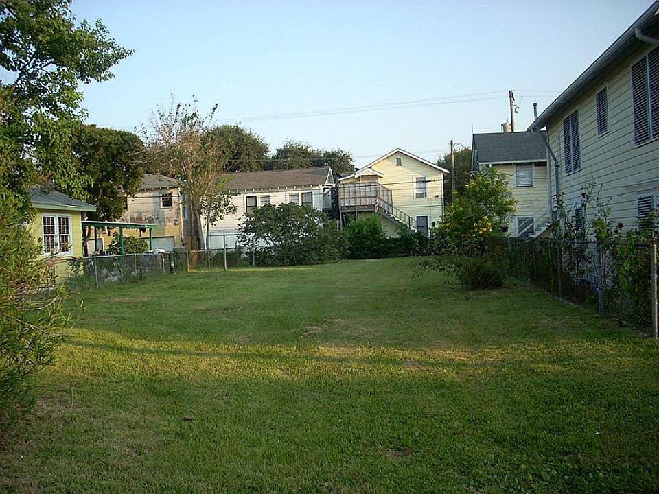 1st image of 4327 Avenue S 1/2