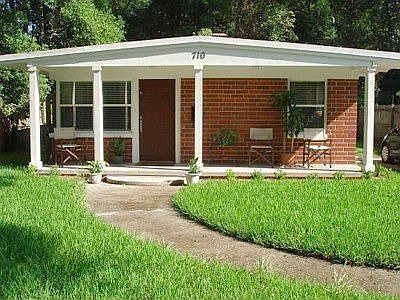 710 NE 8th Ave