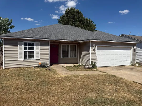 1591 Tanglewood Ln, Siloam Springs, AR 72761