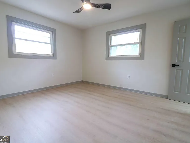 4396 Greenleaf Cir SW — Photo 15