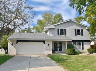 1949 17th Ave, Grafton, WI 53024